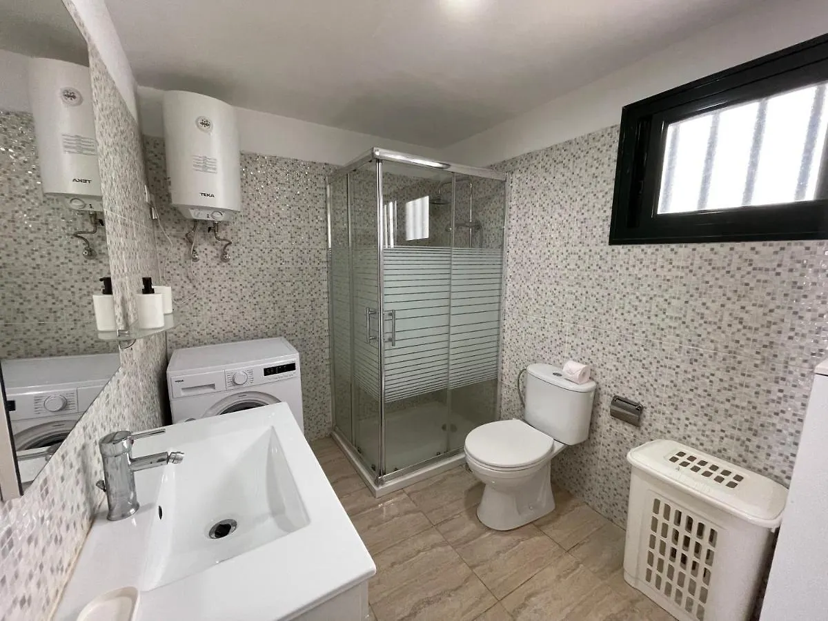 Casa Felipe 0*, Tias Spain